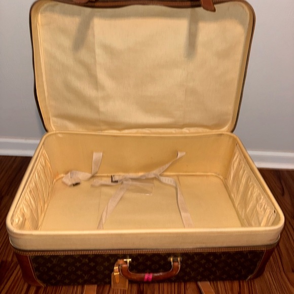 Louis Vuitton Brown Trunk Travel Set - Picture 9 of 10